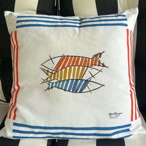 HenRiot 🎈sale🎈pillow with fishes white blue orange tan